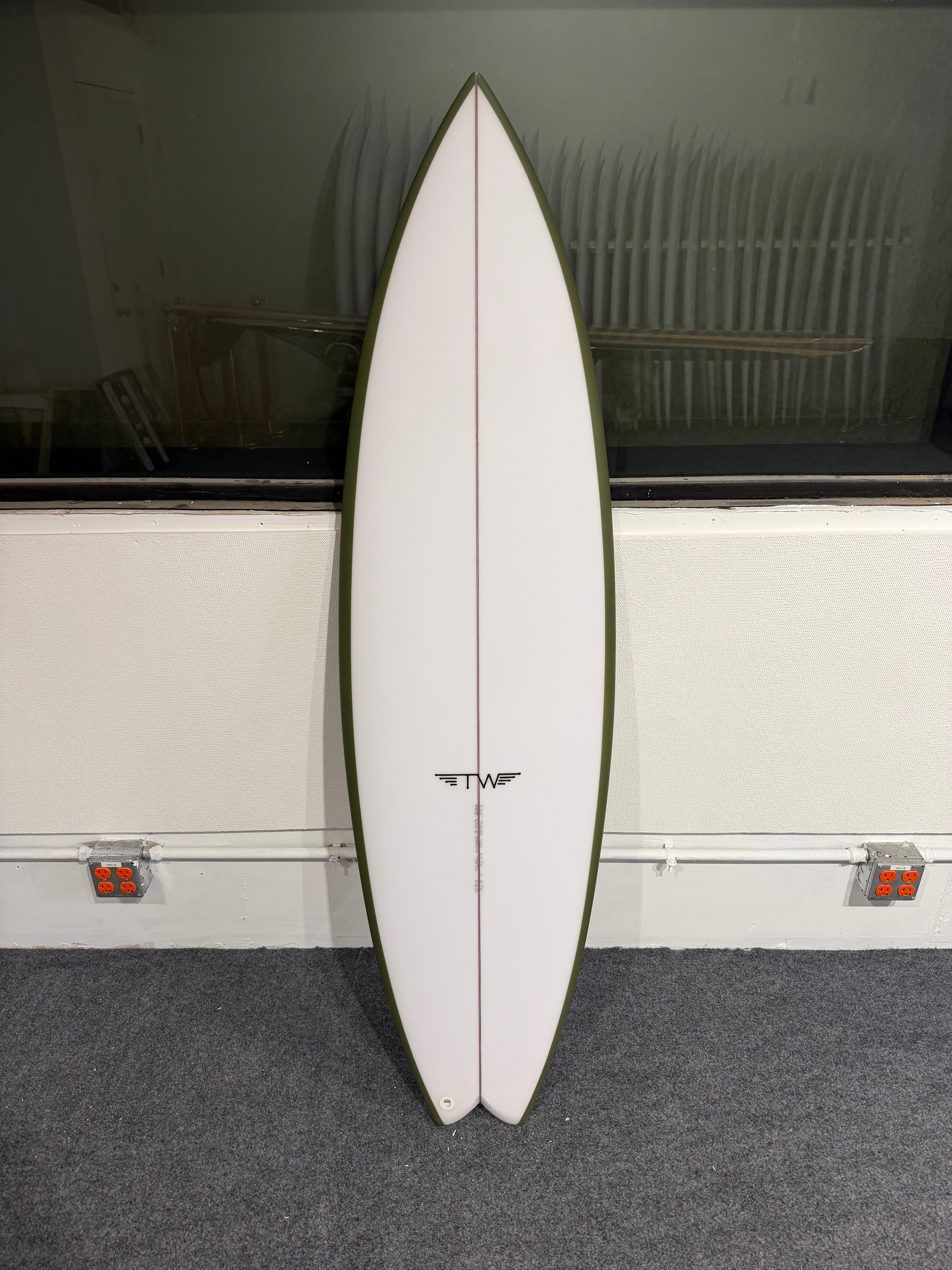 Thruster Fish - 5'10"