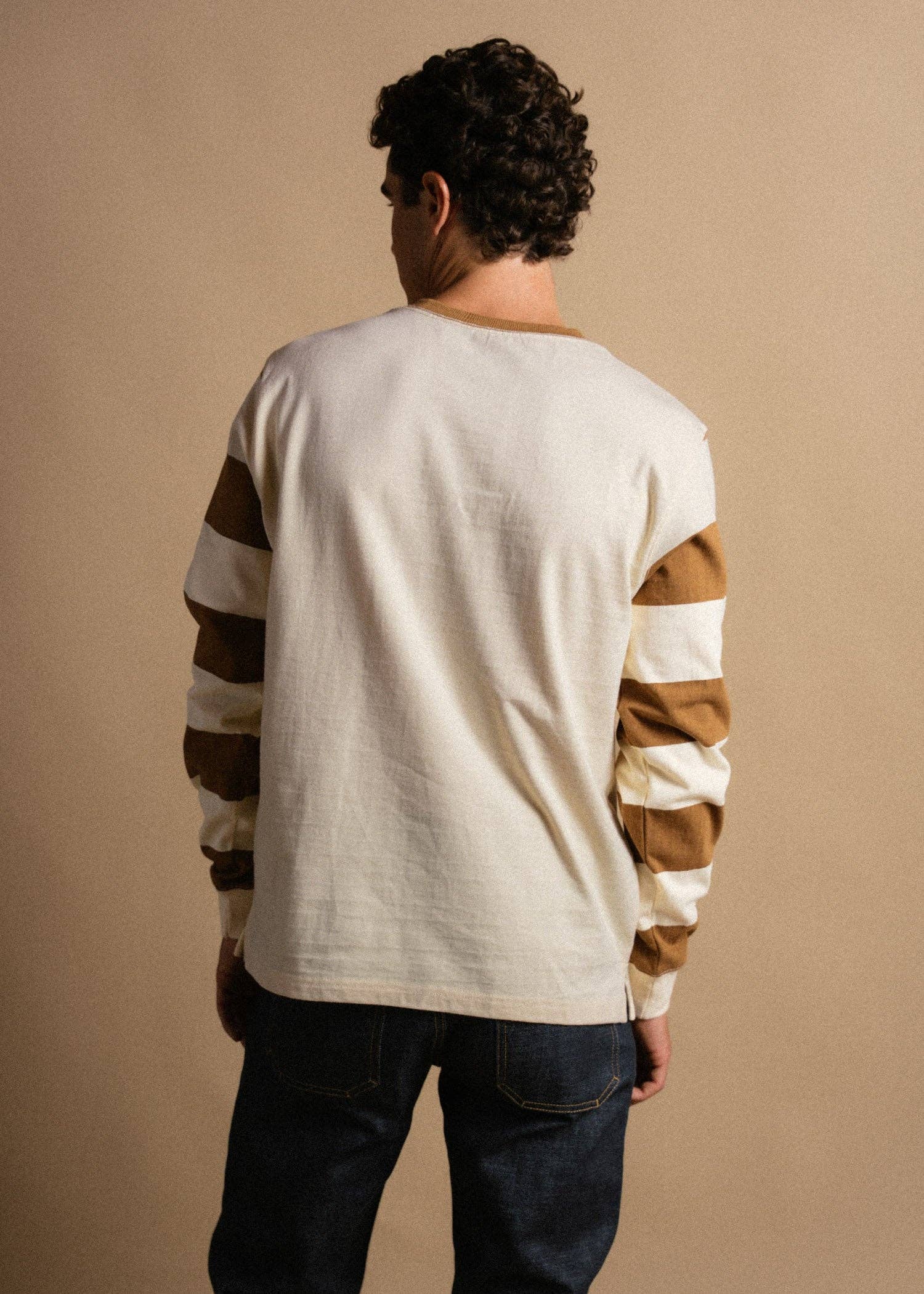 League Longsleeve