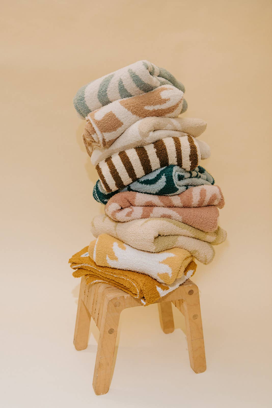 Flora Plush Throw - Sage Green