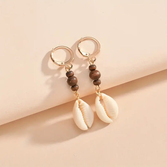 VINTAGE COWRIE SHELL EARRINGS