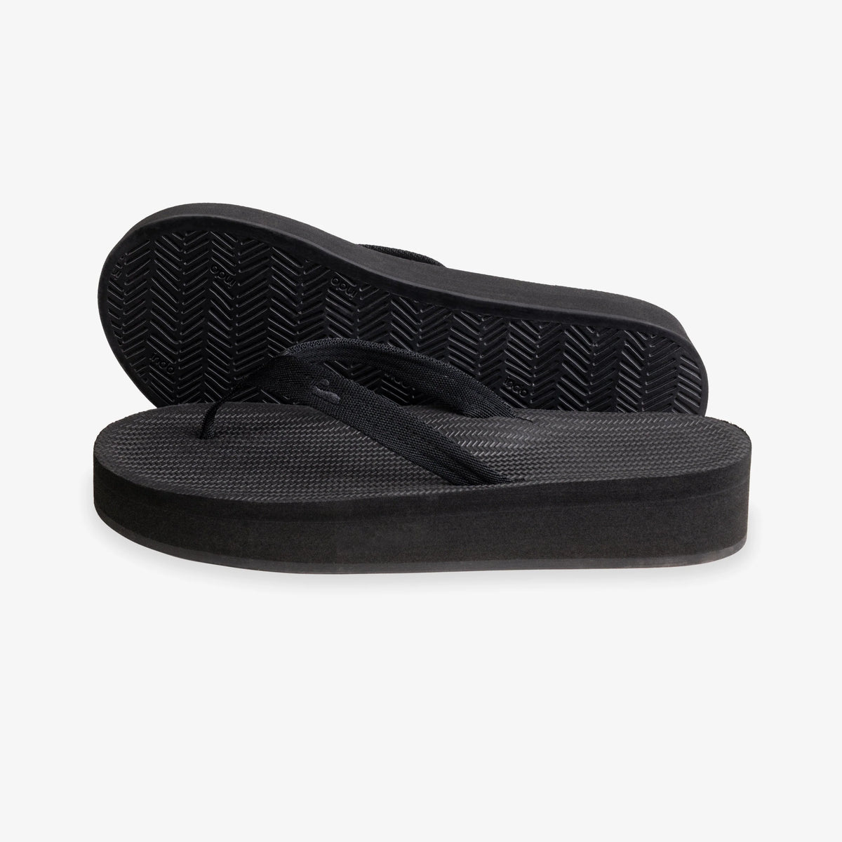 Womens ESSNTLS Flip Flop Sneaker Sole Platform